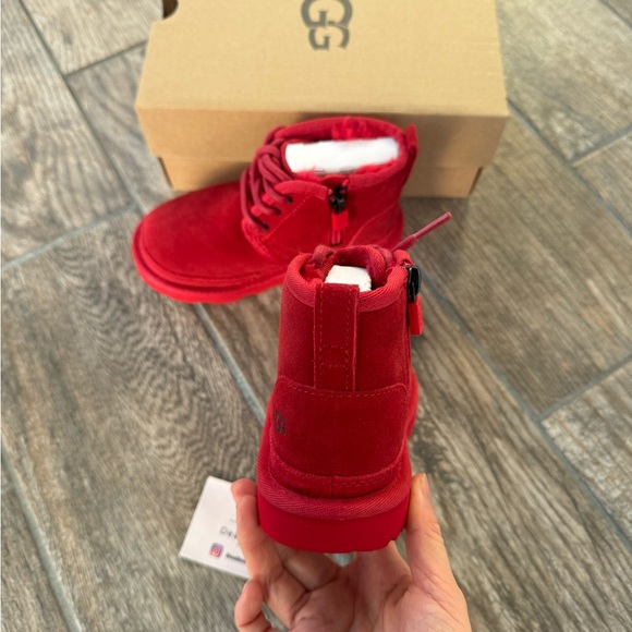 Brand New UGG Toddler Neumel II “Samba Red”(TD 10c) - Picture 4 of 9